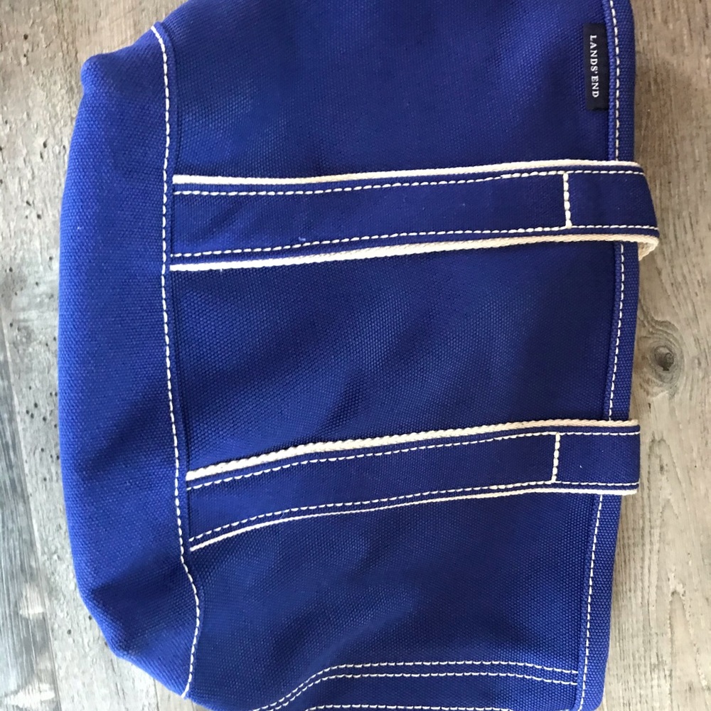 Lands end tote (new)